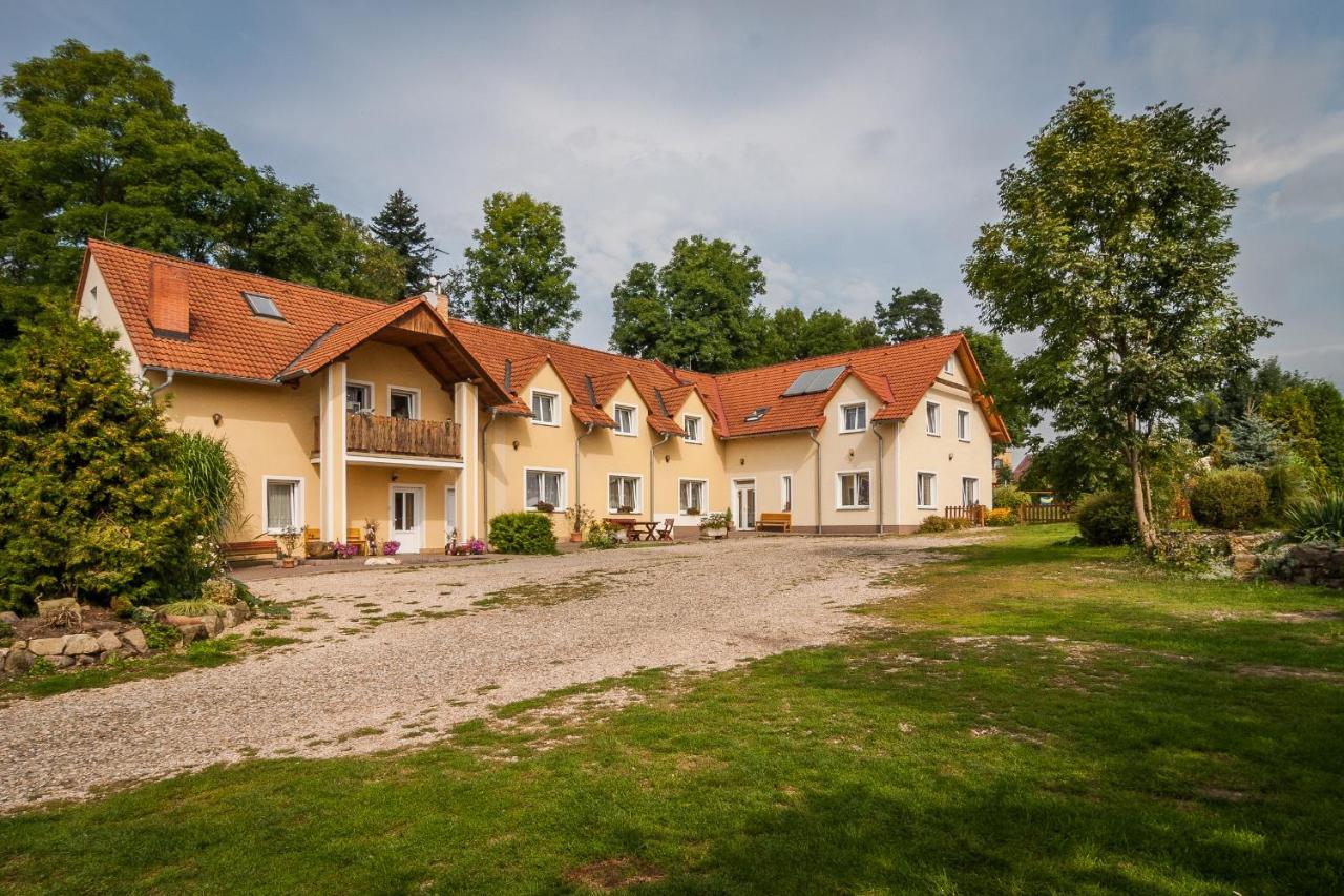 Penzion Agata Hotel Zehrov Exterior photo